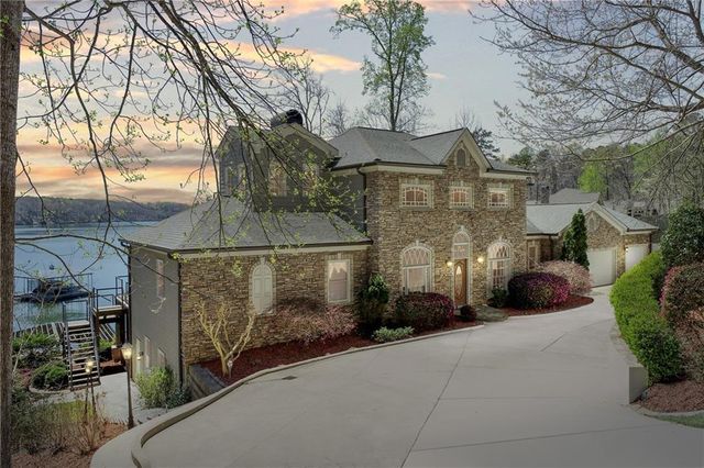 4801 Propes Drive, Oakwood, GA 30566