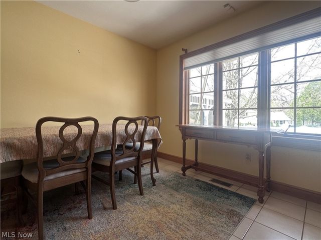 1011 Park Circle, Girard, OH 44420