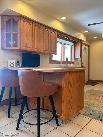 1011 Park Circle, Girard, OH 44420