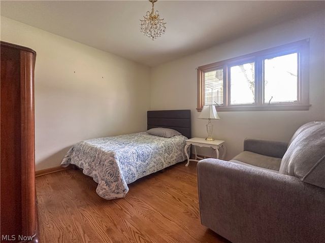1011 Park Circle, Girard, OH 44420