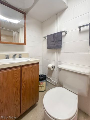 1011 Park Circle, Girard, OH 44420