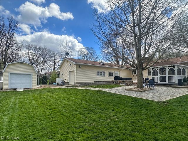 1011 Park Circle, Girard, OH 44420