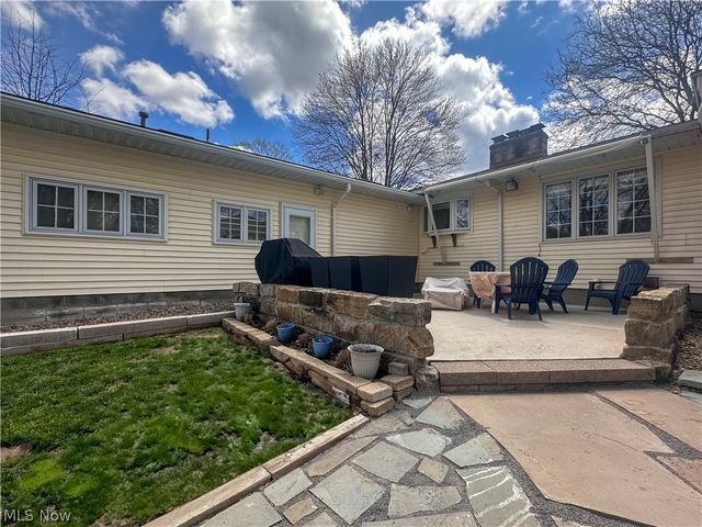1011 Park Circle, Girard, OH 44420