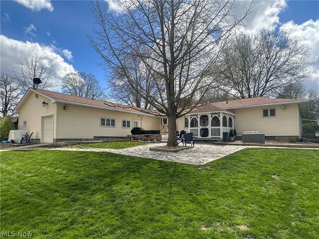 1011 Park Circle, Girard, OH 44420