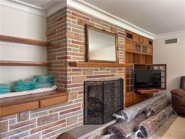 1011 Park Circle, Girard, OH 44420