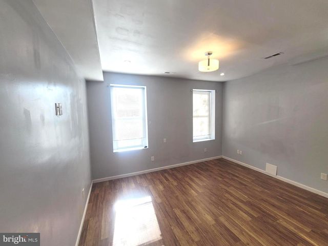 2635 N CALVERT ST, Baltimore, MD 21218