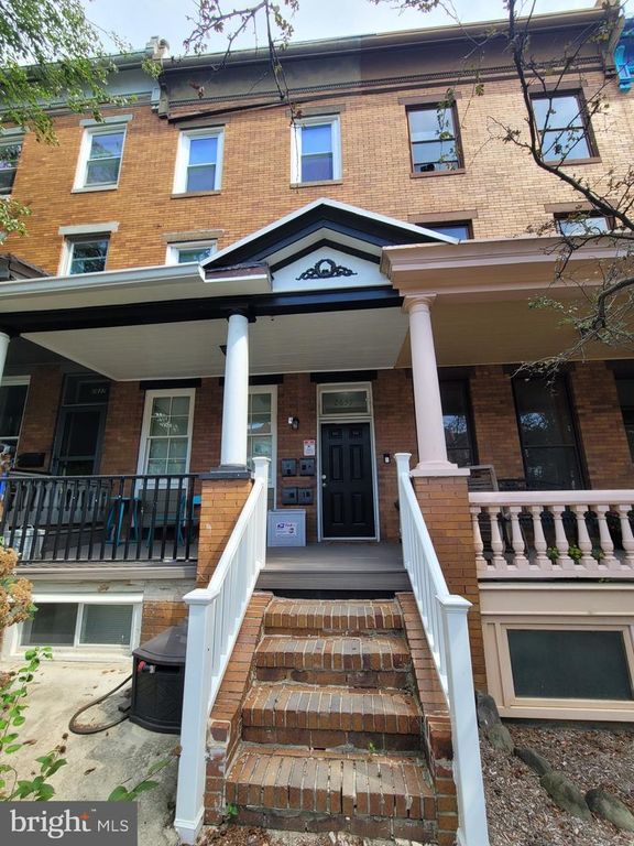 2635 N CALVERT ST, Baltimore, MD 21218