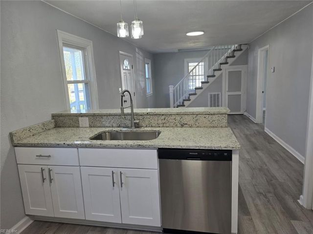 9 Croatan TRL, Portsmouth, VA 23701