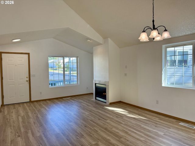 1660 N 18TH St 4, Washougal, WA 98671