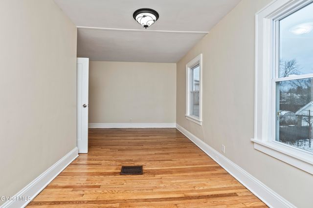 3 Mapleridge Avenue, Albany, NY 12209