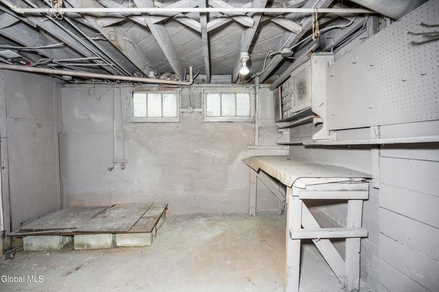 3 Mapleridge Avenue, Albany, NY 12209