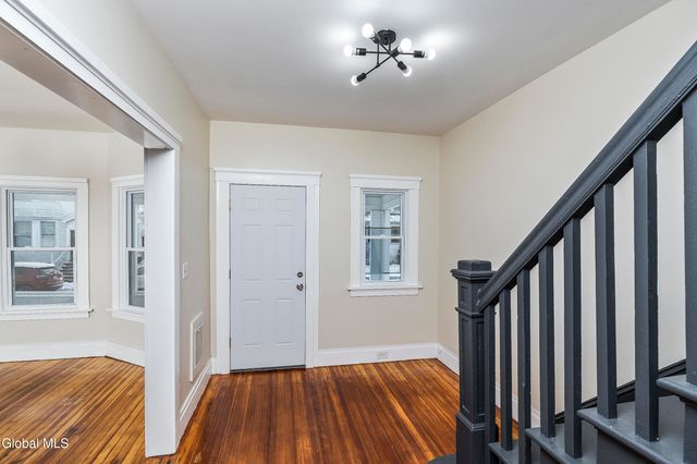 3 Mapleridge Avenue, Albany, NY 12209