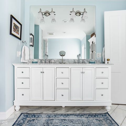 5401 N Illinois Street, Indianapolis, IN 46208