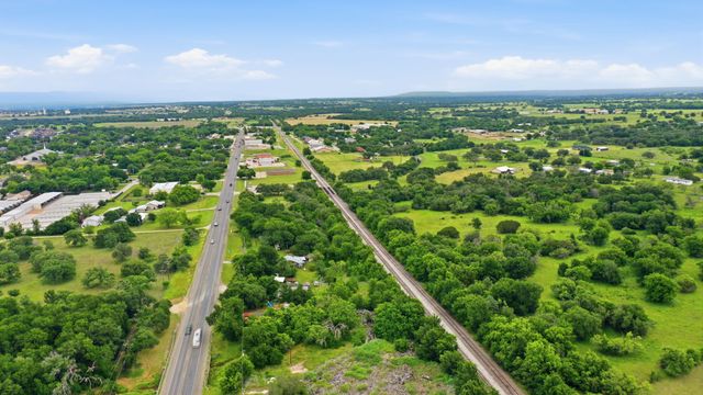 500 W 7th Street, Tolar, TX 76476