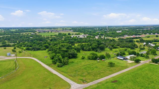 500 W 7th Street, Tolar, TX 76476