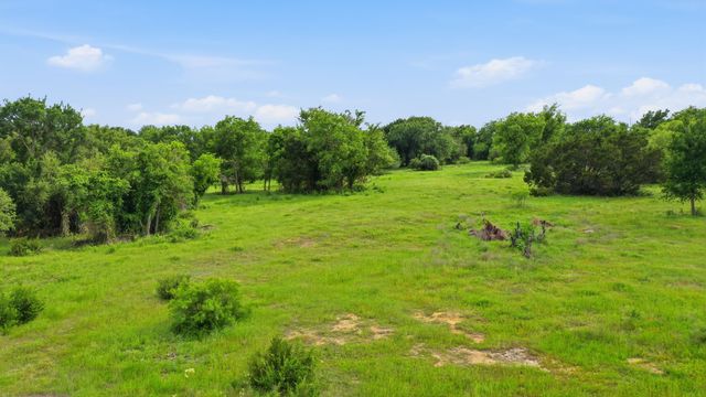 500 W 7th Street, Tolar, TX 76476