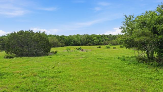 500 W 7th Street, Tolar, TX 76476