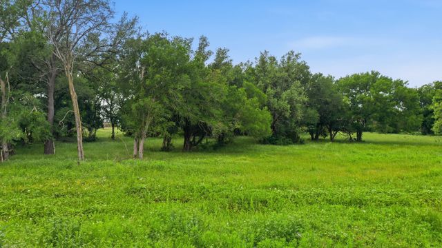 500 W 7th Street, Tolar, TX 76476
