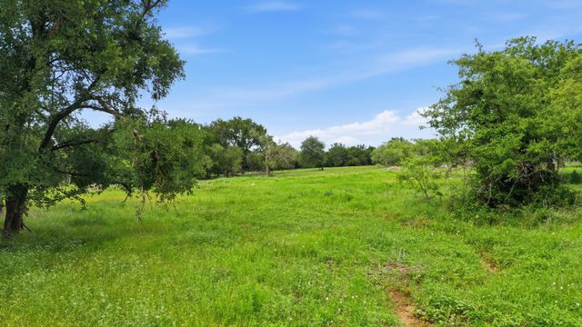 500 W 7th Street, Tolar, TX 76476