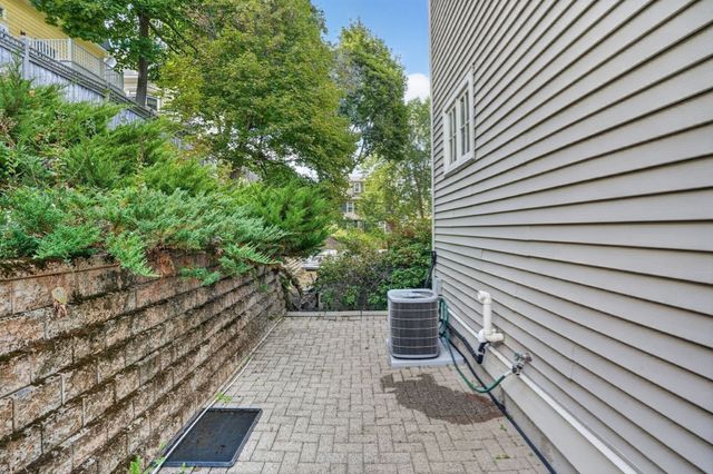 75 Forbes St 75, Boston, MA 02130