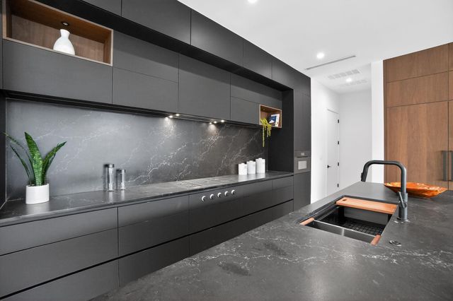 2319 Cypress PT E, Austin, TX 78746