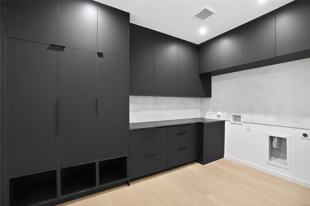 2319 Cypress PT E, Austin, TX 78746