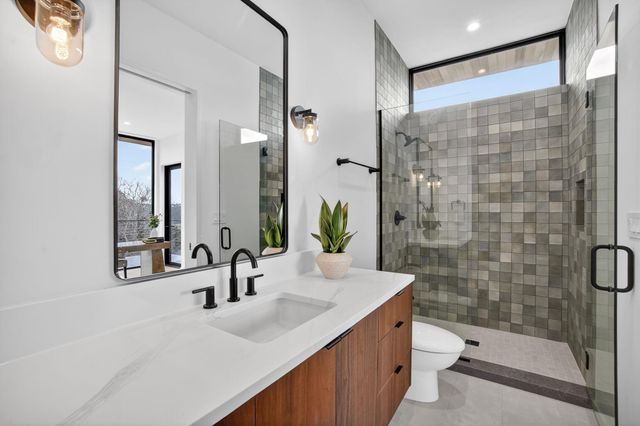 2319 Cypress PT E, Austin, TX 78746