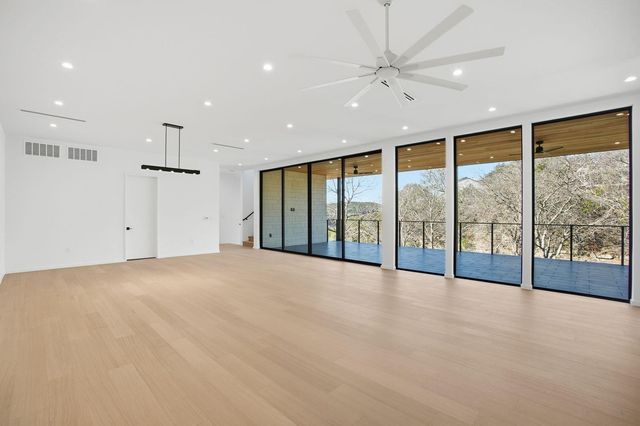 2319 Cypress PT E, Austin, TX 78746