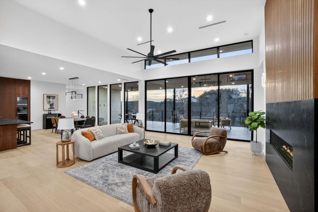 2319 Cypress PT E, Austin, TX 78746