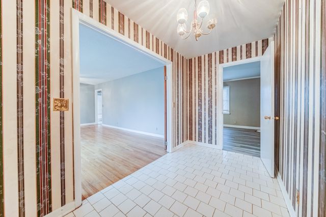 5090 Blue Hole Rd, Antioch, TN 37013