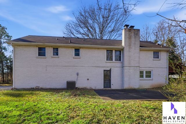 5090 Blue Hole Rd, Antioch, TN 37013