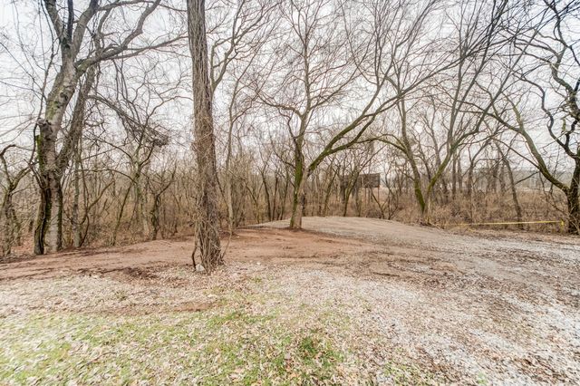 5090 Blue Hole Rd, Antioch, TN 37013