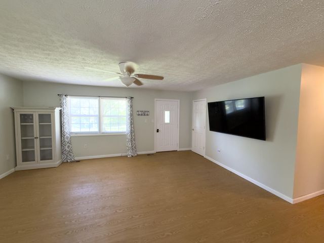 410 Laurel Lake Resort Road, Corbin, KY 40701