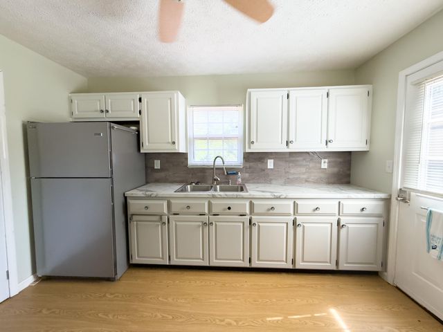 410 Laurel Lake Resort Road, Corbin, KY 40701