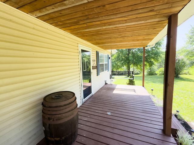 410 Laurel Lake Resort Road, Corbin, KY 40701