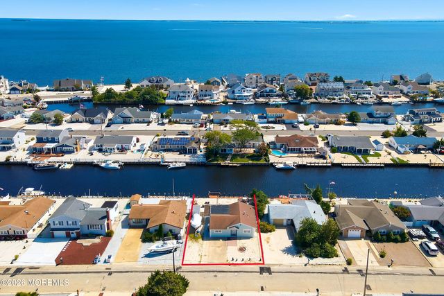 216 Montclair Road S, Barnegat, NJ 08005