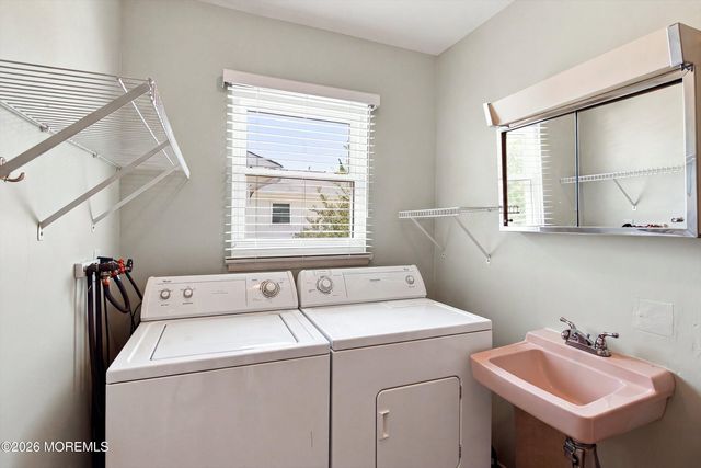 216 Montclair Road S, Barnegat, NJ 08005