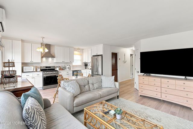 216 Montclair Road S, Barnegat, NJ 08005