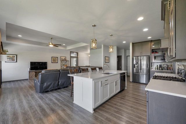 2517 REMINGTON ROAD, Green Bay, WI 54302