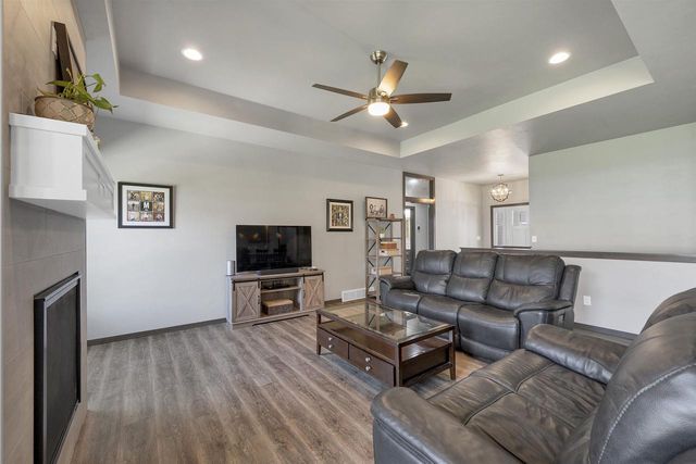 2517 REMINGTON ROAD, Green Bay, WI 54302