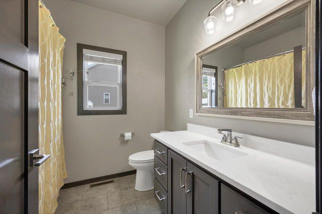 2517 REMINGTON ROAD, Green Bay, WI 54302