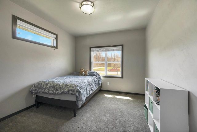 2517 REMINGTON ROAD, Green Bay, WI 54302