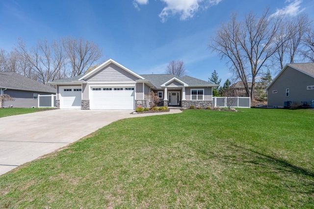 2517 REMINGTON ROAD, Green Bay, WI 54302