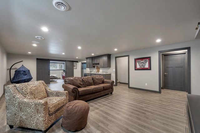 2517 REMINGTON ROAD, Green Bay, WI 54302