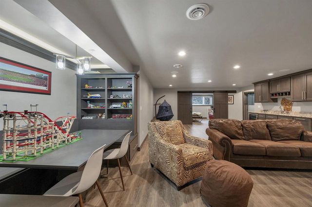 2517 REMINGTON ROAD, Green Bay, WI 54302