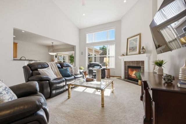 749 Ali Lane, Victoria, MN 55386