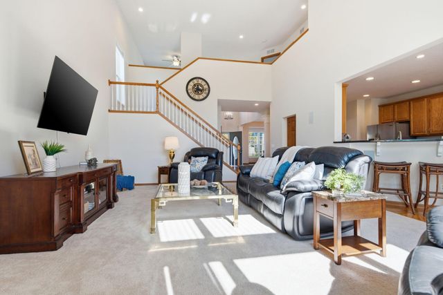 749 Ali Lane, Victoria, MN 55386