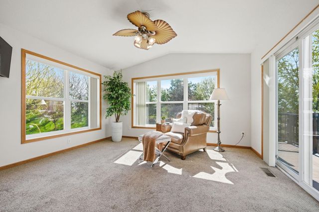 749 Ali Lane, Victoria, MN 55386