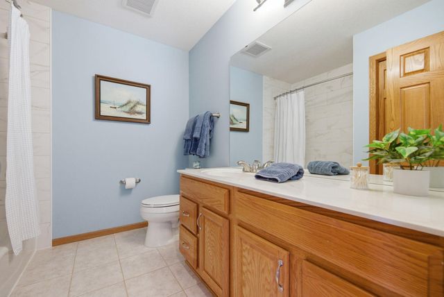 749 Ali Lane, Victoria, MN 55386