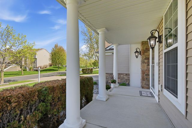 749 Ali Lane, Victoria, MN 55386